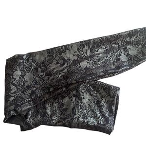 Lululemon Women Wunder Under HighRise Tight 25”W 29”L Sz 4 Green Metallic Floral